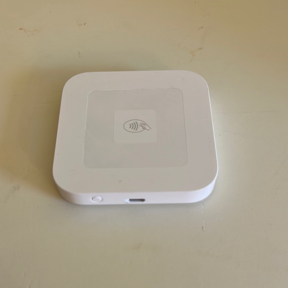 Square Card Reader White Square Networking Device Bluetooth Wireless